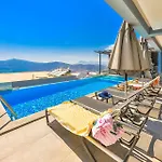Willa Kalkan Honeymoon